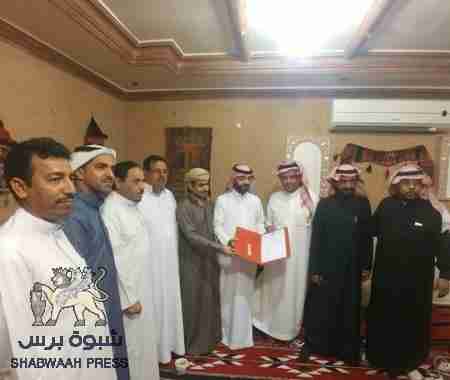 اللجنة التحضيرية لمؤتمر حضرموت الجامع  بالمهجر في لقاء خاص  في قصر المقدم محمد احمد بلحمر  في المنطقه الشرقيه