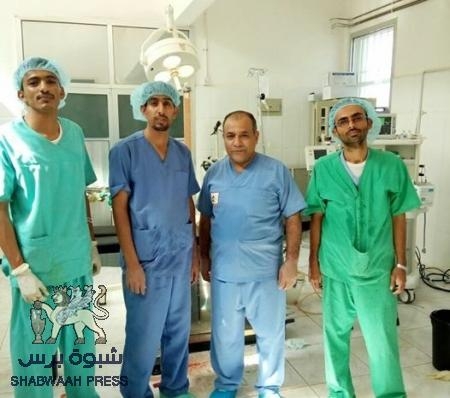 فريق طبي يجري عمليات جراحية في مستشفى عسيلان لجرحى الجيش والمقاومة الجنوبية