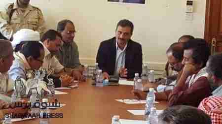 محافظ شبوة علينا ان نهتم بالمعلم والطالب قبل المبنى والحجار وان نصنع جيل متعلم يواكب المتغيرات