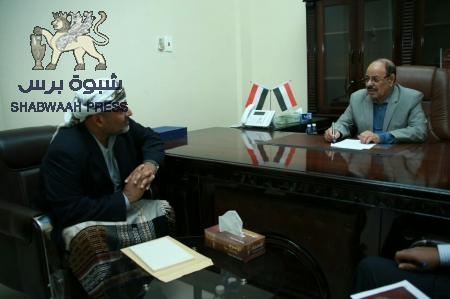 انشطار الحكومة الشرعية في مخاطبة  المكلا وسيئون بين شطرين جنوبي وشمالي بعد انفراج أزمة النفط الحضرمي
