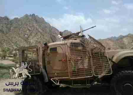 قوات الجيش المسنودة بالمقاومة الجنوبية تكسر هجوماً على التبة الحمراء بكرش ، وقائد عسكري رفيع يقود المعركة