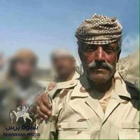 شيخ قبلي من حاشد : هناك فرق بين وجوه القيادات العسكرية الجنوبية والشمالية في الجبهات وهذه هي الاسباب