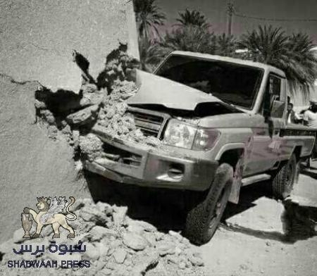 طقم عسكري تابع لجيش الاحتلال اليمني يدخل في منزل بمدينة سيئون