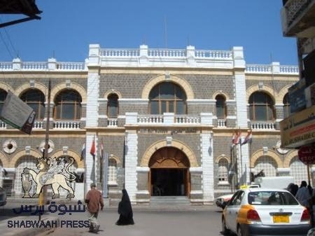 وكيل وزارة الثقافة: 2 مليون وثيقة ومخطوطة يمنية هربت الى الخارج