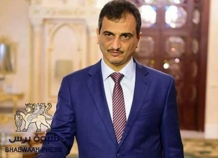 المحافظ لملس يلتقي بعدد من الكوادر العسكرية والمدنية من أبناء بيحان ويبحث معهم عدد من القضايا .