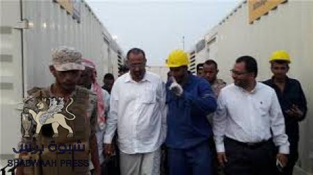 حرب الخدمات في عدن.. بطولات وهمية لحكومة بن دغر والضحية ‘‘المواطن‘‘ اسرار وتفاصيل تنشر للمرة الأولى