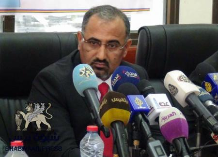بعد الأطاحة به من منصبه .. الزبيدي يرفض منصب سفير في الخارجية