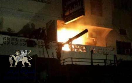 إنقسام داخلي في إصلاح عدن يتجلى في حريق مقر الحزب بكريتر