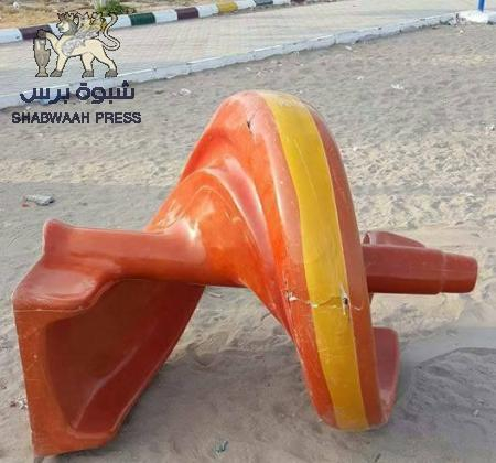 تخريب متعمد لحديقة أطفال أنشئتها الامارت قبل أشهر في حسوه عدن (ملف صور)