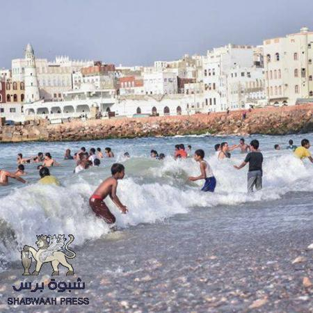 موسم البلدة واختطاف الأرواح .. في بحر المكلا