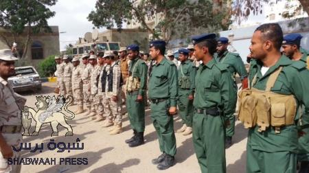 قوات الأمن تلقي القبض على عصابة تقطع ترتدي زياً عسكرياً في الممدارة بعدن