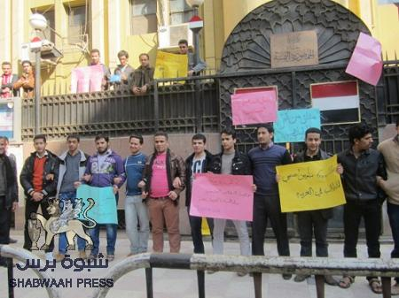 السفير مارم يقطع الكهرباء والمياه ويهدد الطلاب المطالبين بحقوقهم بالاعتقال والترحيل من مصر