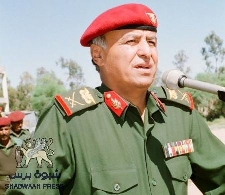 عضو بالمجلس الانتقالي مخاطبا هادي : ثق لن يخذلك شعب الجنوب ان عقلتها وتوكلت