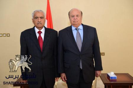 فساد الشرعية يرفع عدد الجنود الوهميين إلى 120 ألف جندي في عدن