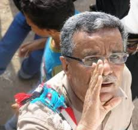 قيادي بالحراك الجنوبي يصف حشود أبين بحثالات علي محسن الأحمر