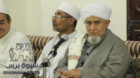 معهد دار الغرباء بتريم يحتفي بتخرج ثلاث دفع من طلابه بحضور الحبيب أبوبكر المشهور(صور)
