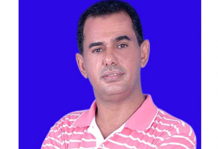 سياسي جنوبي : الحكومة موجودة كأمانة لدى التحالف وترتيبات لنقلها إلى الخارج