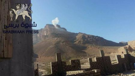 مدفعية علي محسن تساند القاعدة في قتالها لـ قوات النخبة الحضرمية