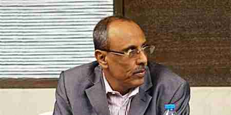 الكثيري يدعو إلى إجلاء قوات الأحمر من حضرموت