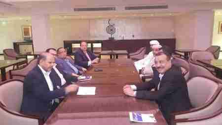 قيادة الانتقالي الجنوبي تواصل اللقاءات بقيادات جنوبية ونتائج أولية ايجابية