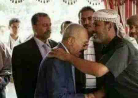 وزير مستقيل من حكومة بن دغر يفتح النار على الميسري