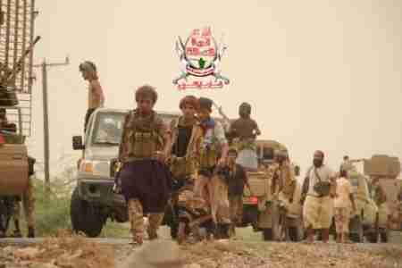 سكاي نيوز عربية : القوات المشتركة تسيطر على مدخلين لمطار الحديدة