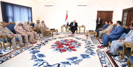 الرئيس هادي يشيد بالدور الإماراتي الفاعل وإسهاماته الميدانية في اليمن