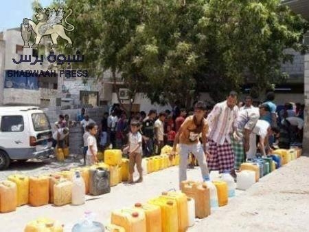 عدن تبحث عن شربة ماء في ظل حكومة عادت لصرف 198 مليار وتحويلها للخارج بعملة أجنبية