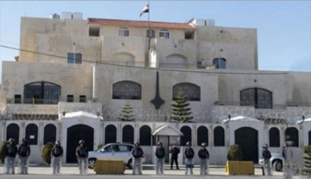ماذا يحدث في السفارة اليمنية في الأردن؟