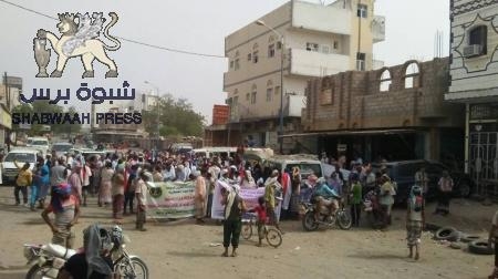 إنتفاضة عدن هل توقف غول الفساد وتسقط حكومة العائلات