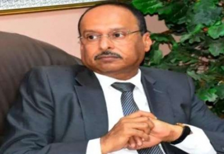 وزير الاتصالات : شركات الهاتف النقال ترسل إيراداتها إلى صنعاء