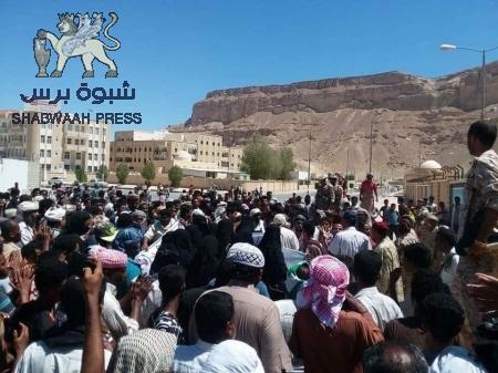 تظاهرة سيئون اليوم مقدمة لغضب لا يبقي ولا يذر بدواعي الفقر والجوع
