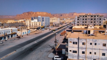 دعوات لتنفيذ وقفة احتجاجية منددة بإيقاف التحقيقات في قضايا فساد بشبوه