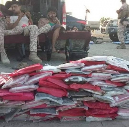 نقطة دوفس الأمنية تضبط ربع طن “حشيش إفغاني” قادم من مأرب إلى عدن