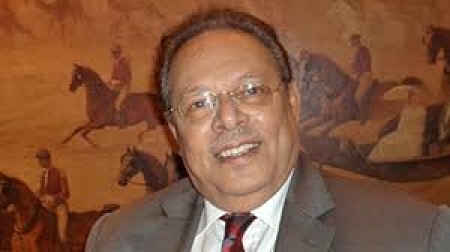 الرئيس علي ناصر محمد : نؤيد دعوات وقف الحرب في اليمن التي لم يستفيد منها سوى تجار الحروب