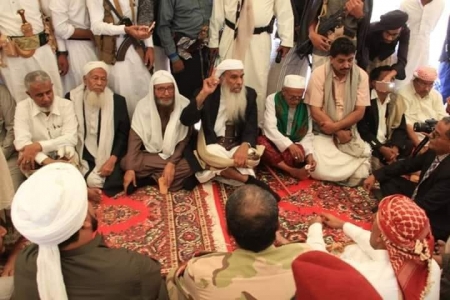 ناشط حضرمي : ماتشهده حضرموت من تجمعات وماينتج عنها من بيانات هزيلة تنم عن أهداف من اجتمعوا